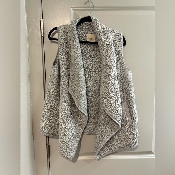 Thread & Supply Jackets & Blazers - Thread & Supply Light Gray Sherpa Vest